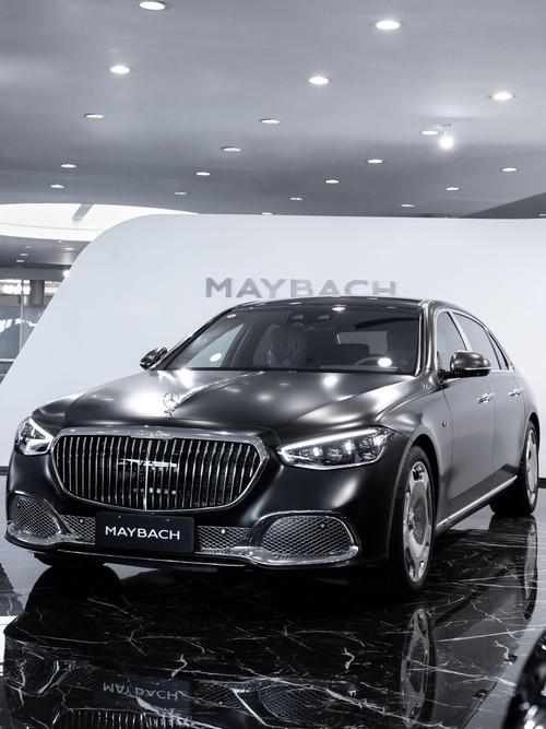 成都287岚图汽车的售后服务让用户无忧出行，迈巴赫未来的豪华车趋势